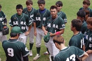 高苑科大棒球隊藍寅倫如願挑戰職棒 加盟Lamigo桃猿隊。技職博覽會/攝影