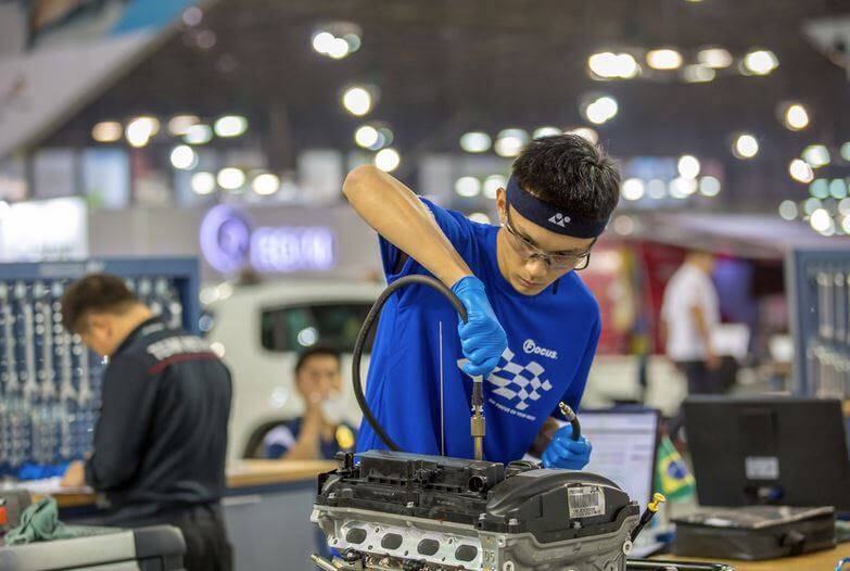 國際技能競賽 汽車技術 曾品浩