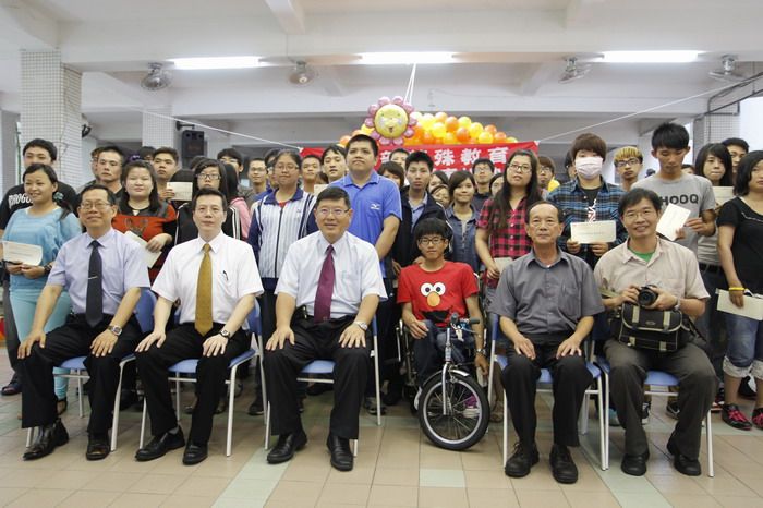 華醫身障生獎助學金　115位身心障礙生樂觀進取獲表揚